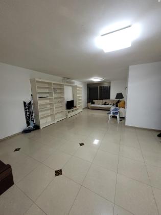 בן צבי, קרית חיים מזרחית