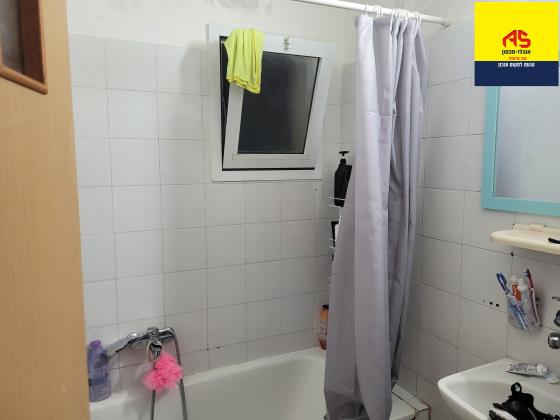 הרמן מאיר, נאות יוסי שבו