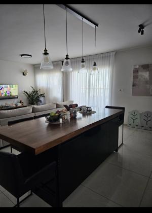 דבורה ברטונוב 2, קרית אילון