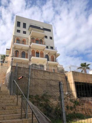 אירביד 3, ואדי סליב