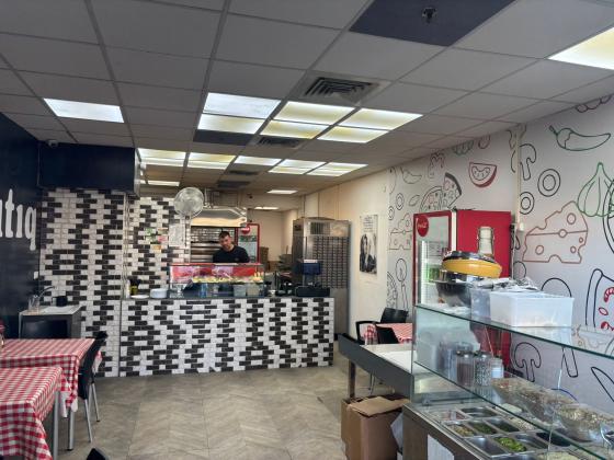 דרך השלום, אזור תעסוקה נשר