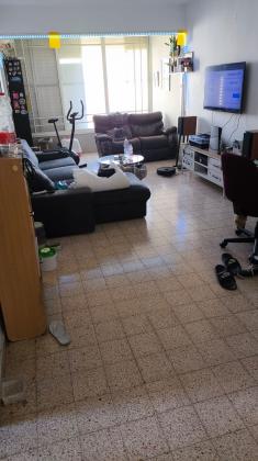 סוקולוב 18, הראשונים