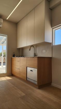 אבן גבירול, שרונה