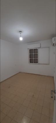 שדרות מלכי ישראל 9, השופטים