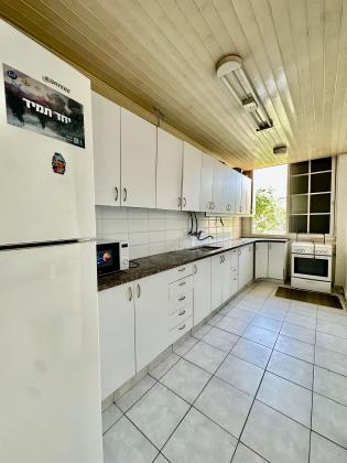 ביאליק, מרכז העיר ב'