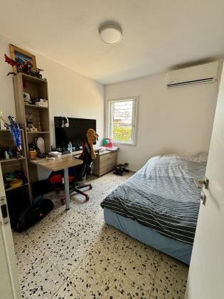 גלעינית 2 (יפו ד)