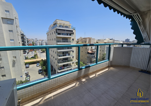 פיק"א, קדמת ראשון