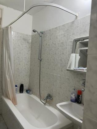 עמוס 42, גבעת עמוס