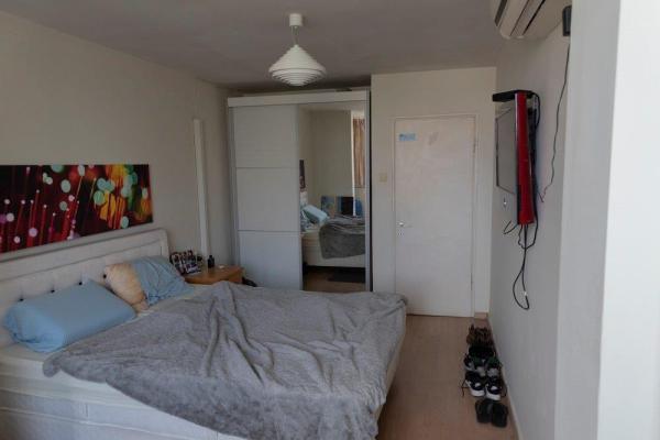 הבילויים 58, הבילויים