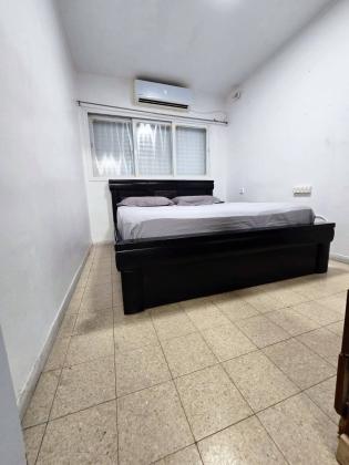 צרעה, כפר שלם