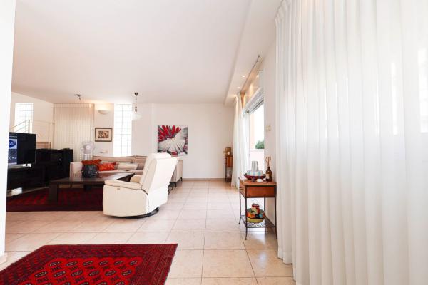 התחיה 5, מרכז העיר דרום