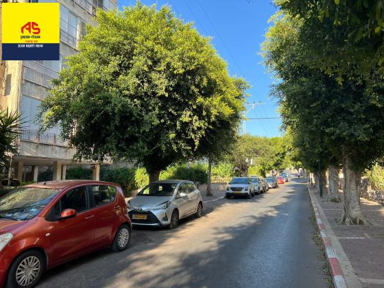 ביאליק, מרכז העיר מזרח