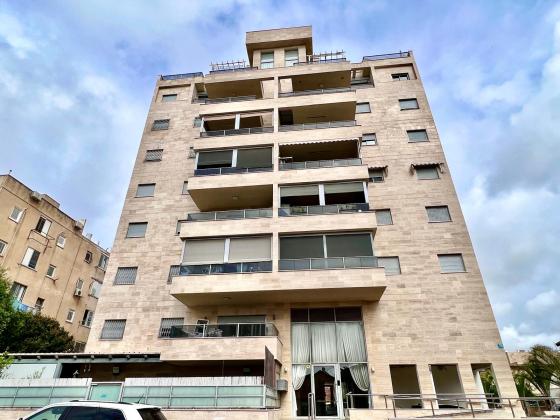 ריינס 36, נאות הרצל