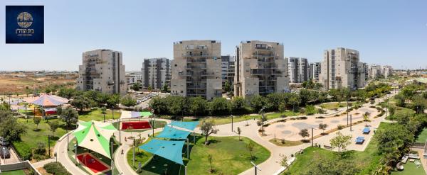 משה רבנו 3, אחיסמך