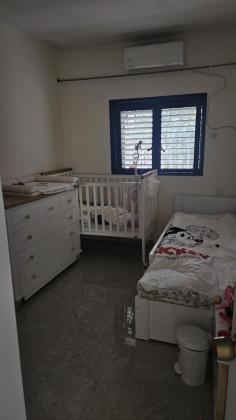 יצחק הלוי 21, גרין ועם