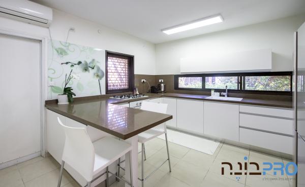 לסקוב, כצנלסון