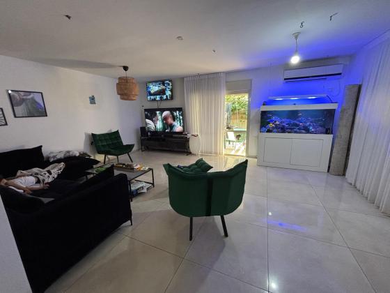 בשכונת נווה עוז