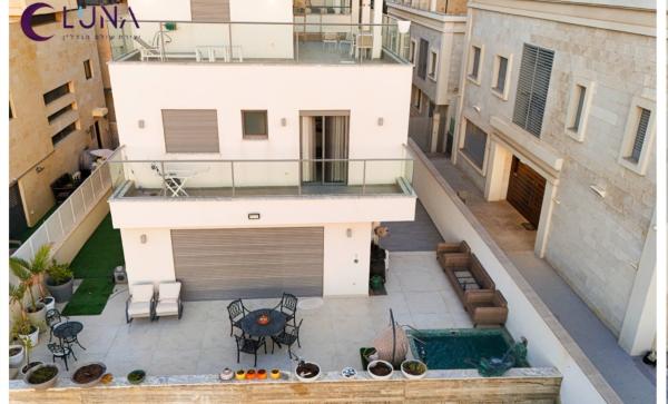 בני בנימין 30, גלי הים