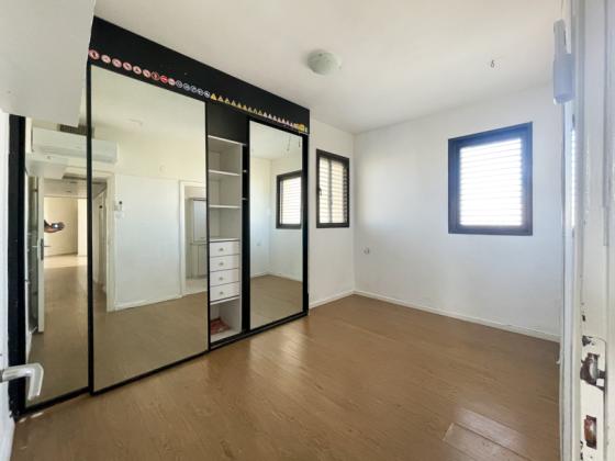 בשכונת נוה אביבים