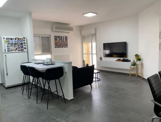 קדרון 6, נווה מנחם