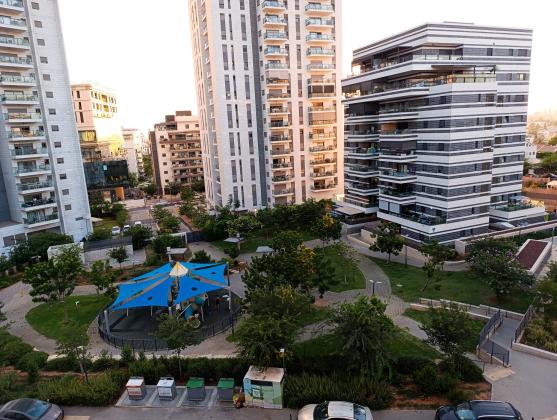 אריק אינשטיין 20, הרקפות