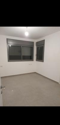 הכלנית 5, הפרחים