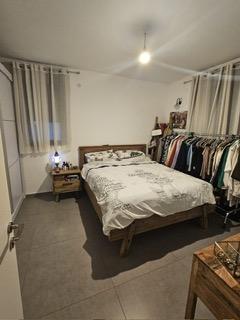 משה תבורי 4, צמרת גנים