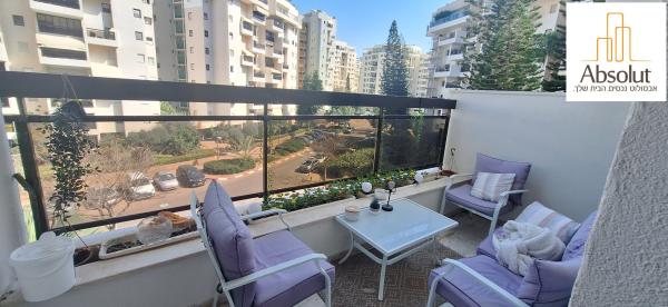 בשכונת אזורי חן