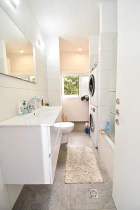 בן צבי 50, שטח 9 (בן צבי)