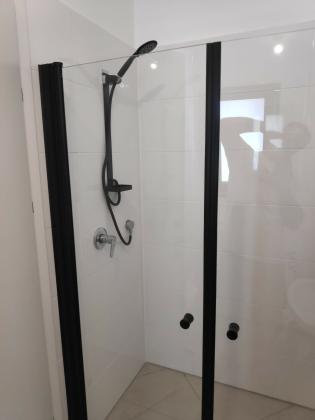 תבור 9, בית בפארק