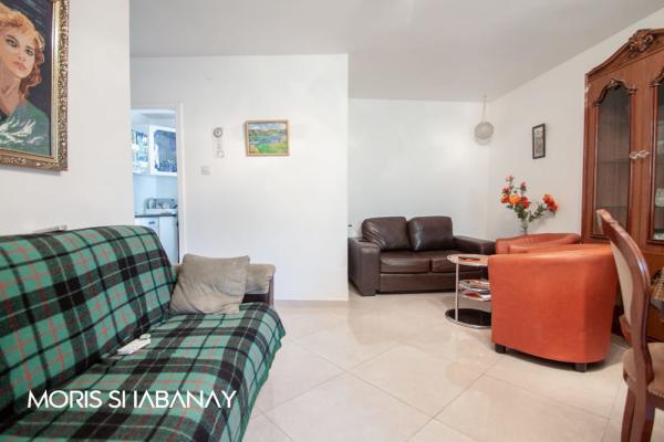 שאול המלך 135 (שכונה יא)