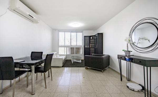 רובינא חנה, הדר גנים