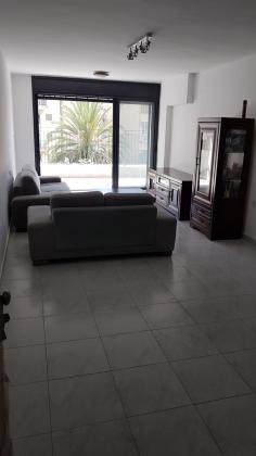 אנה פרנק 8, החרוזים