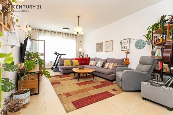 אלכסנדר ינאי, כרמליה