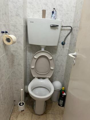 עמוס 42, גבעת עמוס