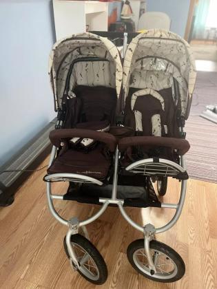 עגלת תאומים Bumblerideהפריט חדש לגמרי,