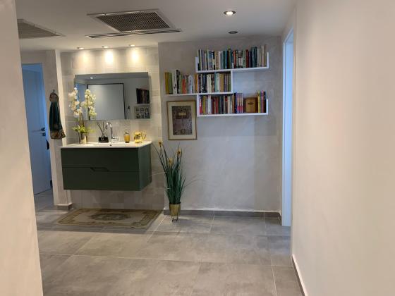 שלום דנינו 4, נתיבות מערב