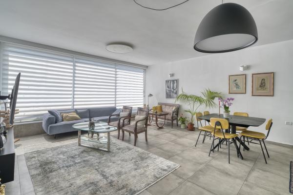 שפינוזה 15, הצפון הישן החלק הדרום מזרחי