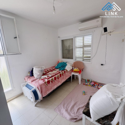 שרת משה, שז"ר דקר