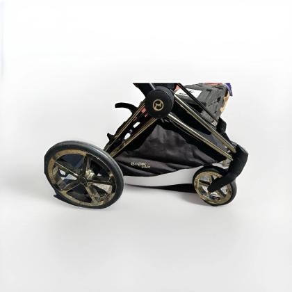 עגלת Cybex Priam Jeremy Scott