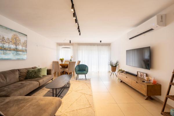 קפלן אליעזר 49, בר יהודה