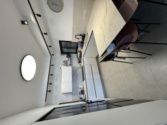 יעקב תמרי 1, חצרות המושבה