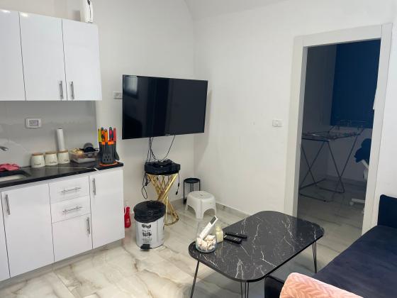 ברנר 7, שכונה א