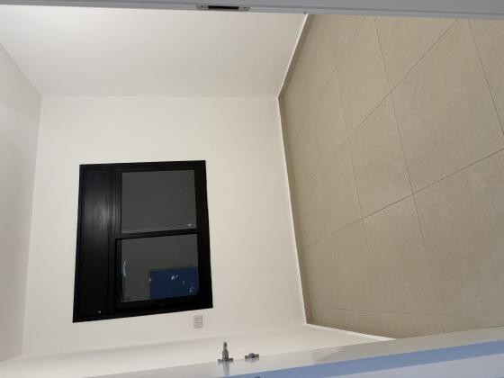 ארלוזורוב 69, מרכז העיר