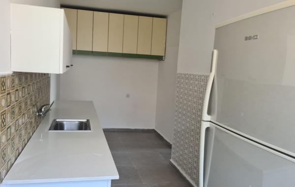 משה שרת 21, שיכון ותיקים