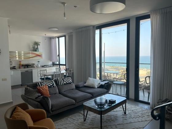 בשכונת מנשיה