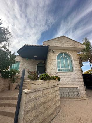 דינור בן-ציון, שכונה יא