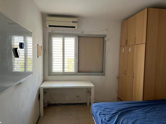 עמוס 42, גבעת עמוס