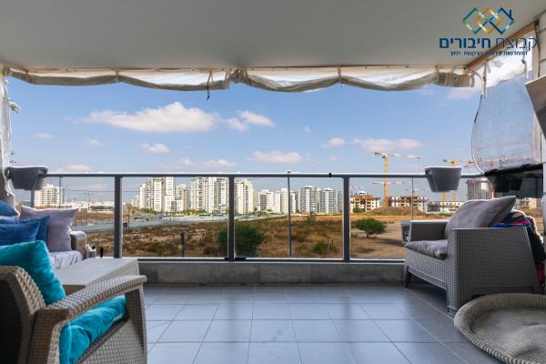 מרים הנביאה, פסגות אפק