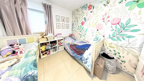 התפוז 13, רובע טז